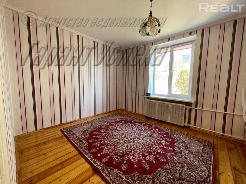 На этой улице Бреста располагаются самые дорогие дома города. Посмотрели, что тут продается