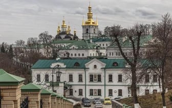 Конфликт вокруг Киево-Печерской Лавры: полиция заняла Ближние пещеры