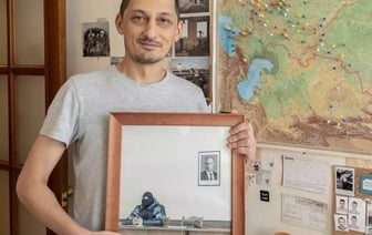 Умер российский фотограф Дмитрий Марков, автор знаменитого фото с омоновцем