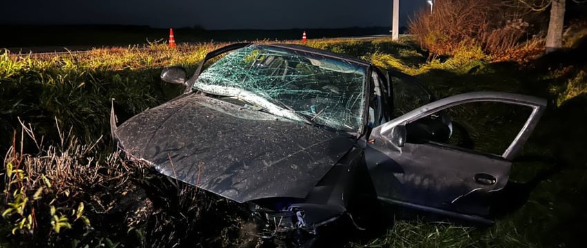 В Полоцком районе погиб водитель легковушки, налетевшей на пень