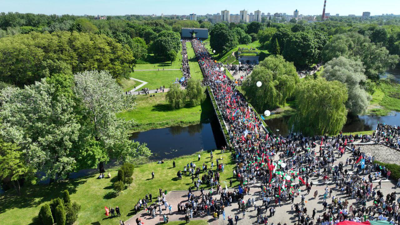 Около 60 тыс. человек приняли участие в митинге в Брестской крепости