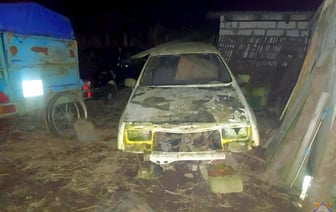 Подвел домкрат. В Пружанском районе мужчину придавило автомобилем — Фото