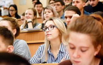 В главном вузе Гродно рассказали, как подготовиться к экзамену за ночь и не сойти с ума