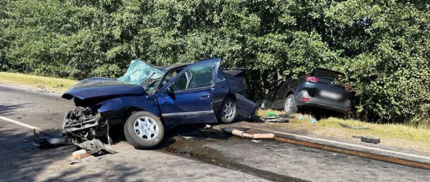 В лобовой аварии под Ивацевичами погиб один человек и пострадали четверо