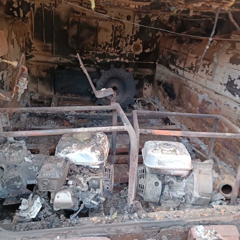 В Столинском районе потушилb крупный пожар. Сгорел вездеход