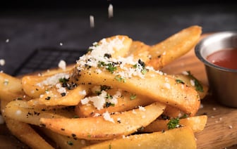 Картофельное пюре ещё никогда не было таким вкусным и полезным. Что можно добавить вместо молока и масла? — Полезно