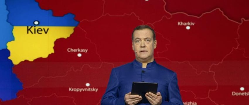 Медведев жалеет, что Зеленский не пострадал во время удара по Одессе