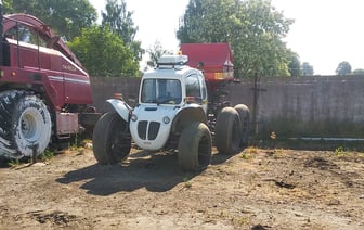 Под Гродно с работника хотели взять деньги за ремонт трактора — в дело вмешалась прокуратура