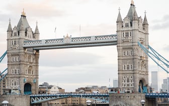 Крупный банк Британии откроет подразделение по торговле криптовалютой