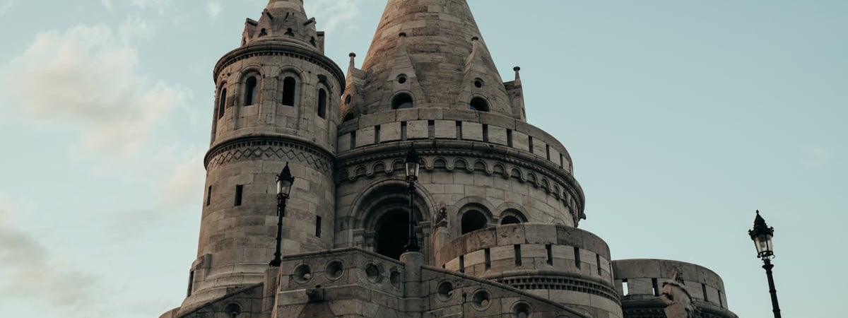 В Венгрии состоялся первый протестный марш работников юстиции