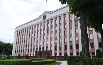 Рэпліка: «Настойліва раіў бы пазбыцца ад кватэр паблізу ад рэзідэнцыі «прэзідэнта» на пр. Пераможцаў»