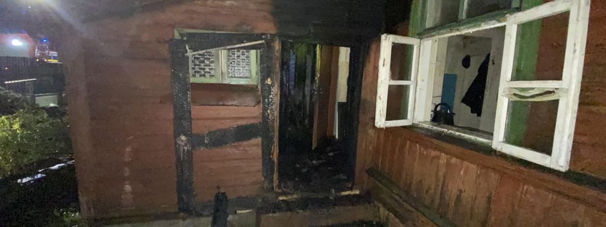 В Гродно горел дом, в котором никто не живет