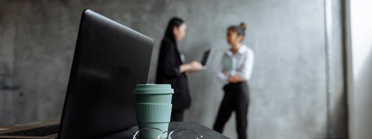 Huawei планирует создать 100 тысяч приложений для своей операционной системы в течение года