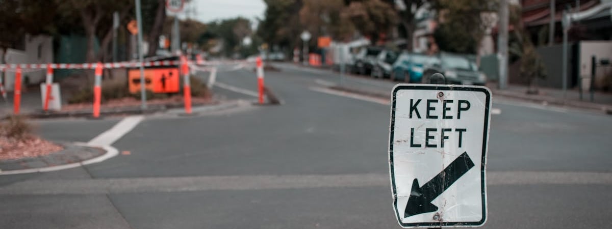 В результате выборов во Франции левые заняли первое место, ультраправые стали третьими