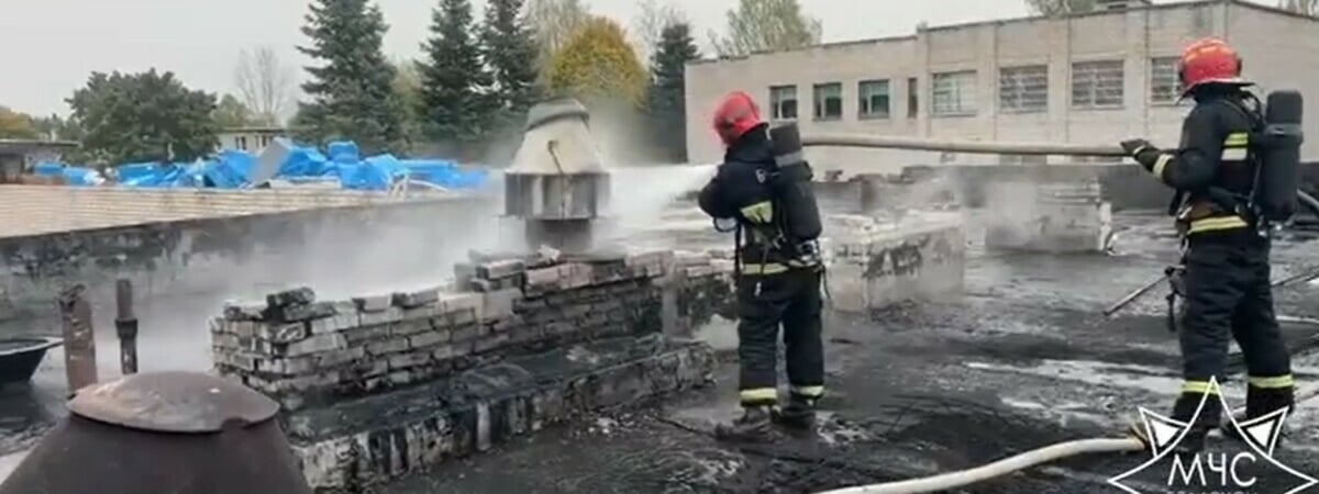 В Полоцком районе загорелась школа — Видео
