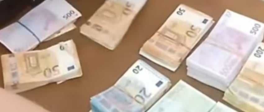 Гражданин Грузии пытался вывезти из Беларуси 235 тыс. евро