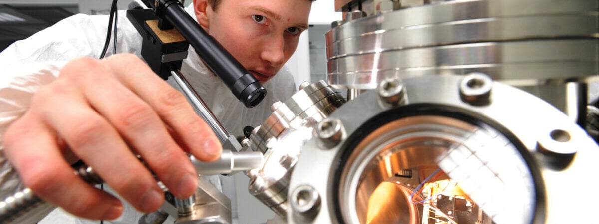 Зарплаты на Минском заводе и предприятии 'Пеленг'