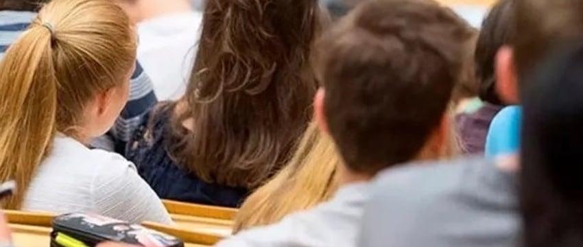 Пять выпускников получили иски на 70 000 рублей из-за распределения