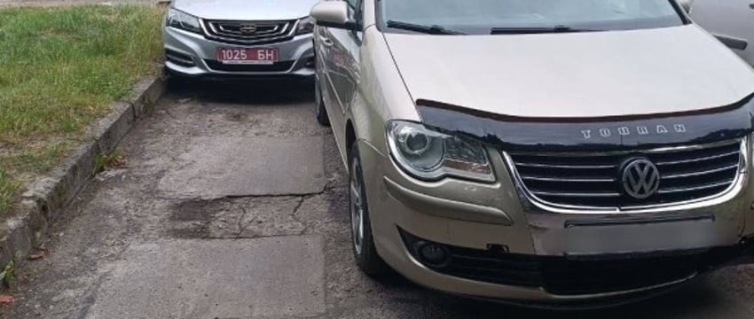 Пьяный бесправник на Volkswagen пытался скрыться от ГАИ в Пинске