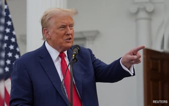 Трампу предъявлены новые обвинения в подрывной деятельности на выборах, он называет это "охотой на ведьм".