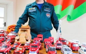 Хобби началось с новогоднего подарка. Житель Жабинки собрал более 270 моделей автомобилей