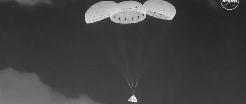 Космический корабль Starliner от Boeing успешно приземлился в США