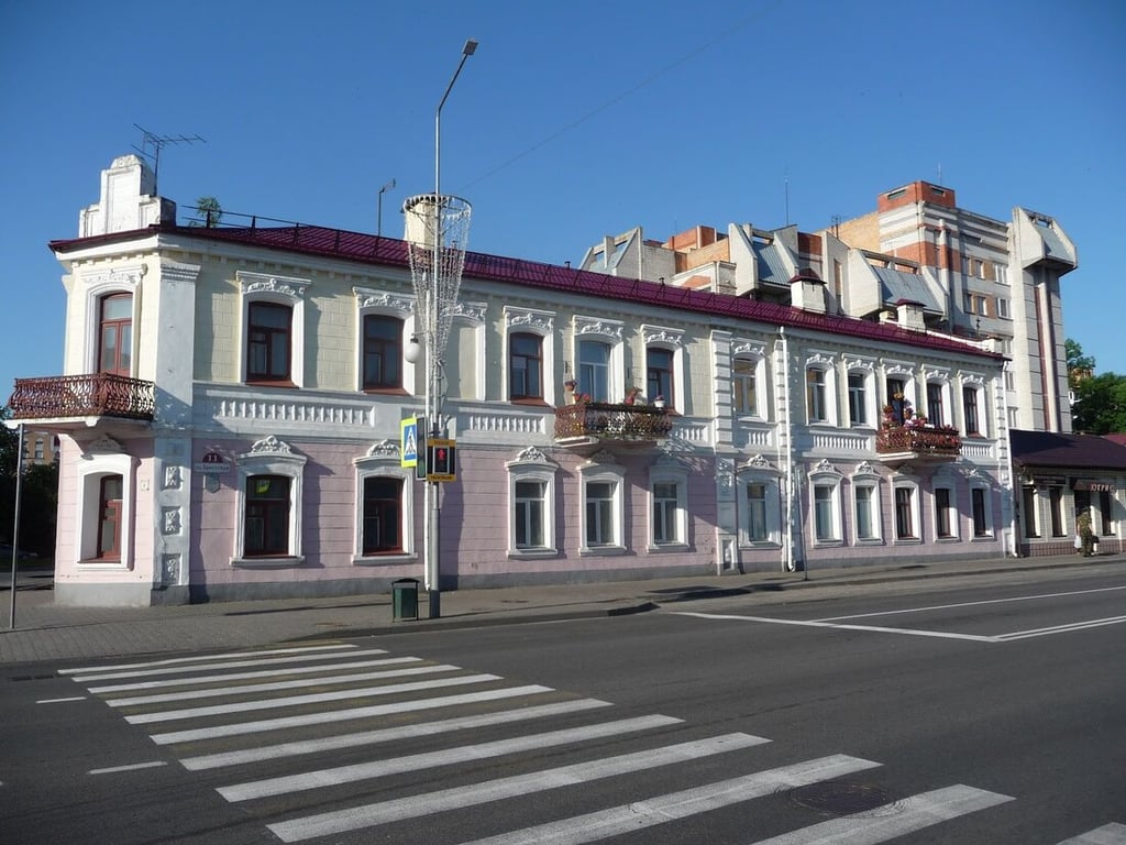 Квартира в Пинске попала на аукцион за долги иностранца. Какая начальная стоимость?