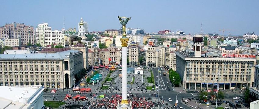 Иностранные посольства в Киеве закрылись из-за угрозы воздушной атаки