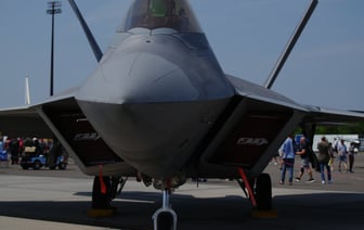 В Подмосковье разбился самолет Superjet 100 — есть погибшие — Видео