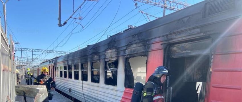 Пожар в электропоезде в Подмосковье