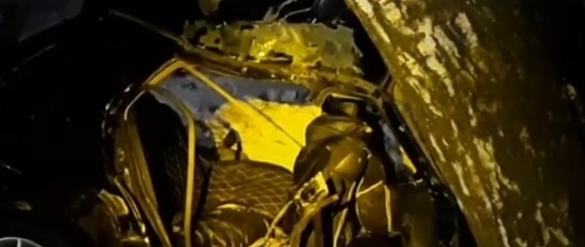 Автомобиль врезался в дерево — девушки 14 и 17 лет погибли