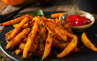 Как приготовить «картошку-фри» из тыквы? Этот сезонный рецепт полюбится всем, кто избегает вредного фастфуда — Полезно