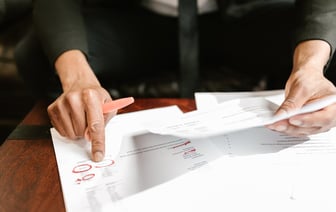 США на месяц освободили от новых пошлин машины из Канады и Мексики