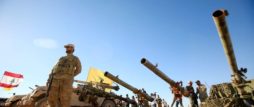 По данным "Хезболлы" было выпущено более 60 ракет по израильским военным базам.