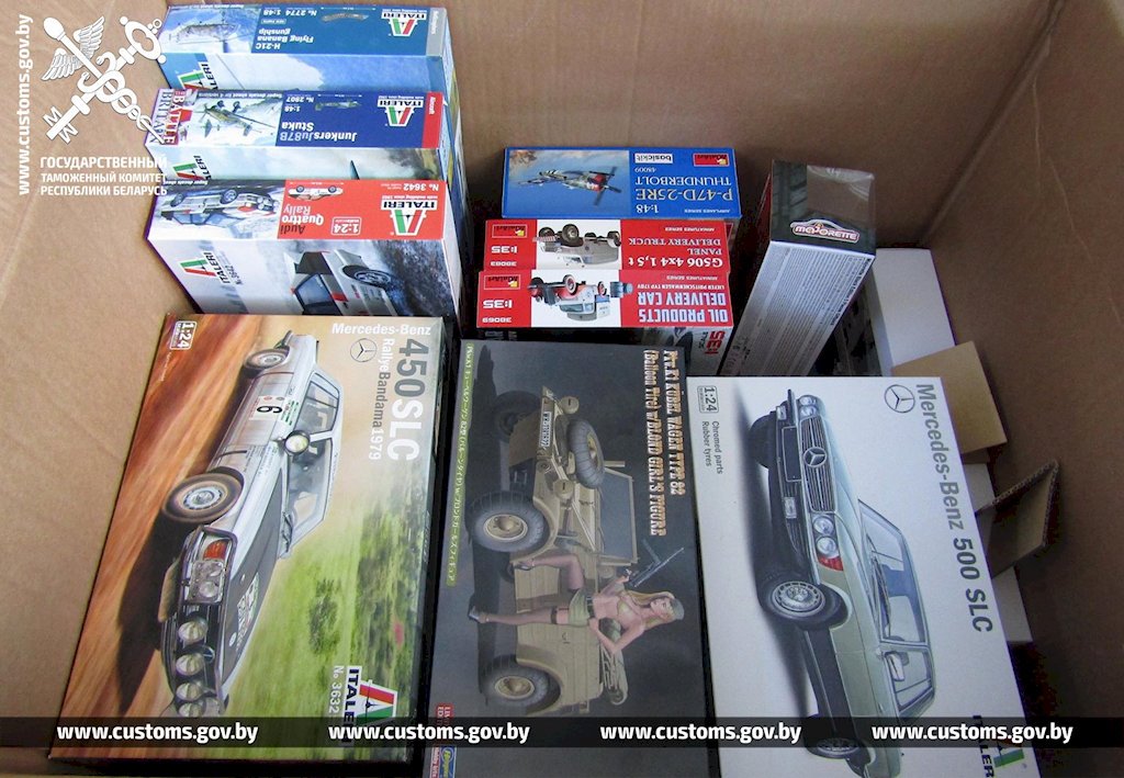 На границе с Польшей задержали партию коллекционных моделей авто