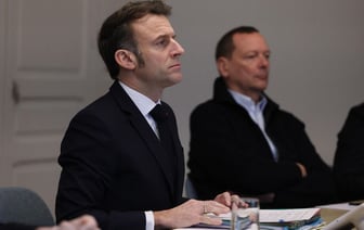 Макрон перечислил города Украины, куда могут направить европейских миротворцев — Le Parisien
