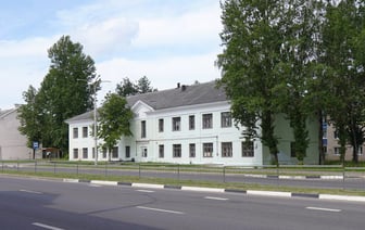 Здание поликлиники на Гагарина продали коммерсанту, он был единственным участником аукциона