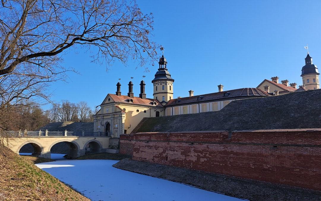 В каких замках Беларуси живут привидения? Топ мистических маршрутов и цены на экскурсии