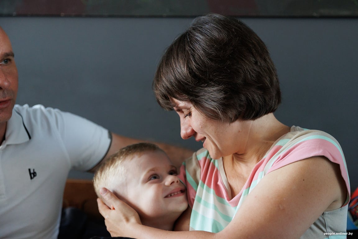 Самый масштабный сбор в Беларуси. Родителям нужно почти $3 миллиона на спасительный укол для сына