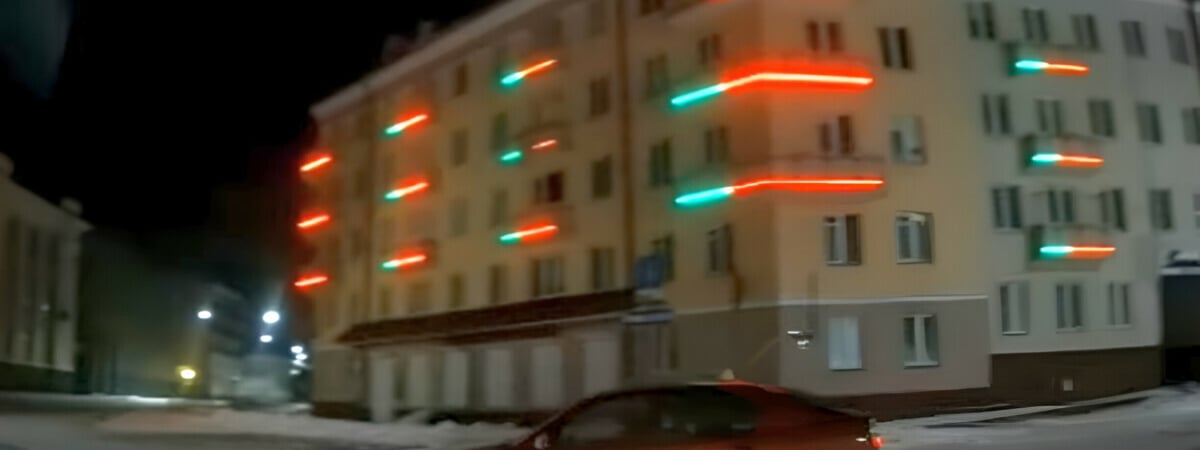 Палкой по стеклу. В Гродно гаишники необычным образом задержали таксиста — Видео