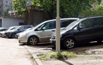 С завтрашнего дня Латвия может конфисковать автомобили, которые зарегистрированы в Беларуси