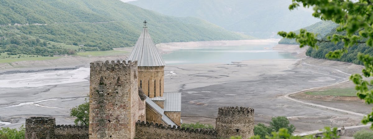 ЕС обвинил грузинские власти в отходе от демократии из-за репрессивных законов