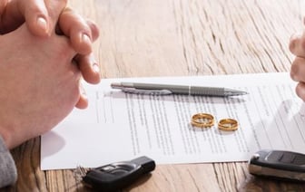 Кто платит по кредиту после развода?