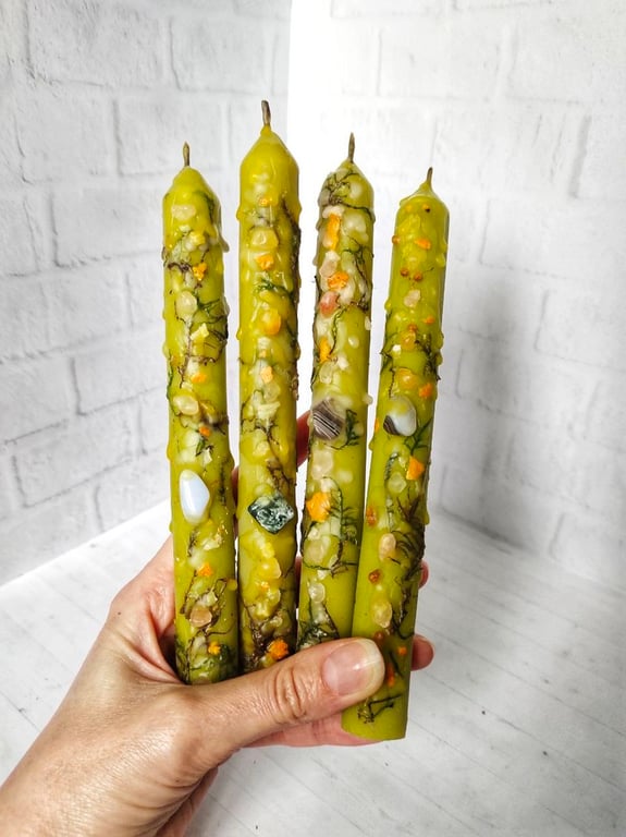 «Легких денег абсолютно нет». Белорусская ремесленница рассказала, сколько можно заработать на свечах