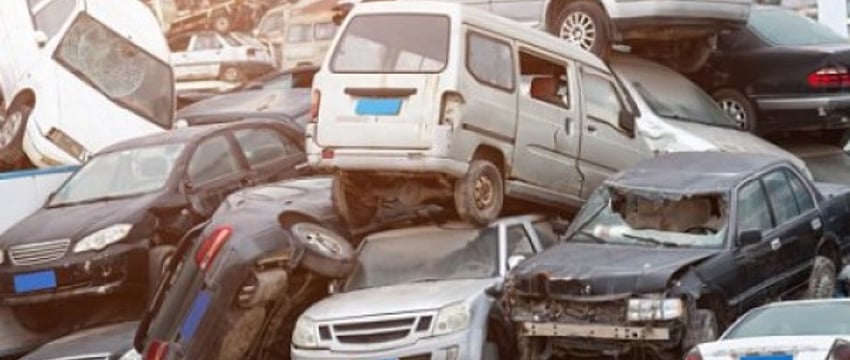 Ввоз авто старше семи лет в Беларусь могут запретить: узнали подробности