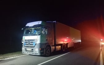 На дороге Гродно-Минск лежал мужчина — его переехала фура