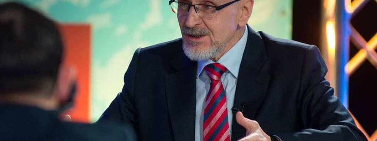 «И рад бы Лукашенко снова подносить кофе ведрами, да только не рвутся в его дворец дорогие гости»