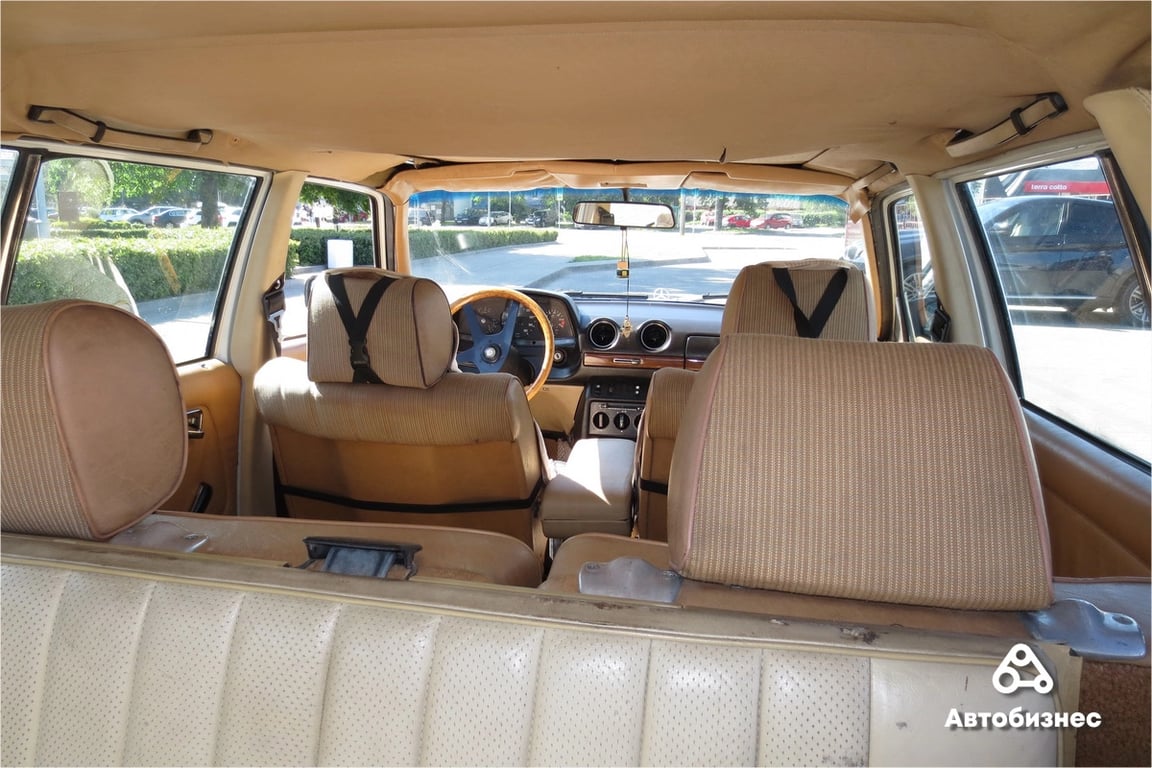 Семиместный Mercedes-Benz W123