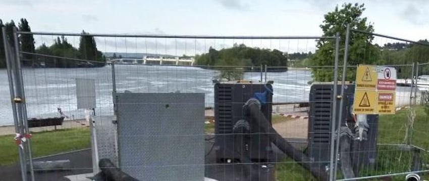 Загрязнение Сены сточными водами: мэр города требует найти виновных