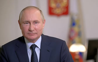 Путин подписал закон о конфискации имущества у россиян за «фейки» об армии